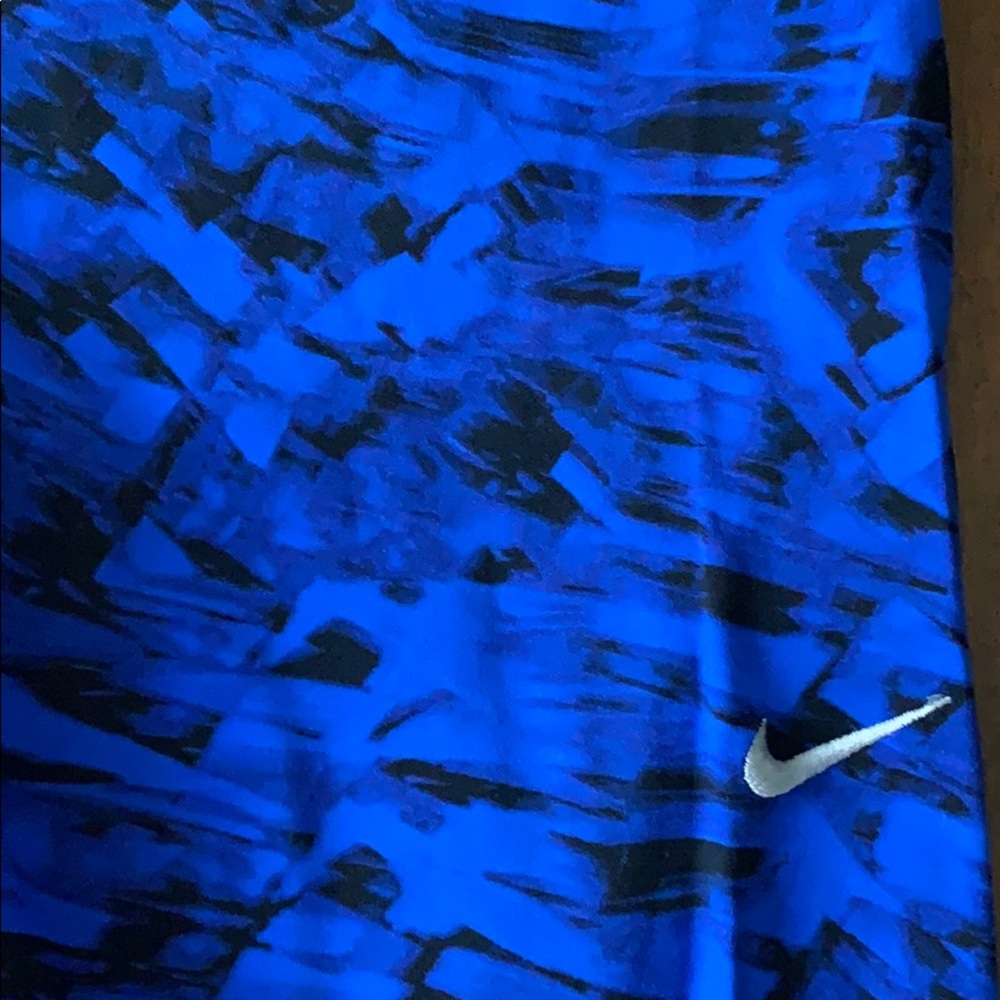 Running capris - Picture 3 of 7